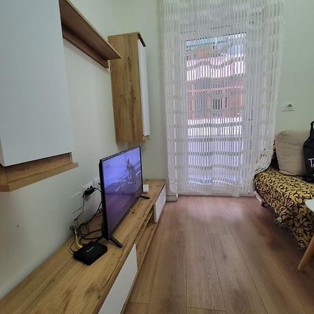 Apartmán Ajla Komuna Apartament Tirana Exteriér fotografie