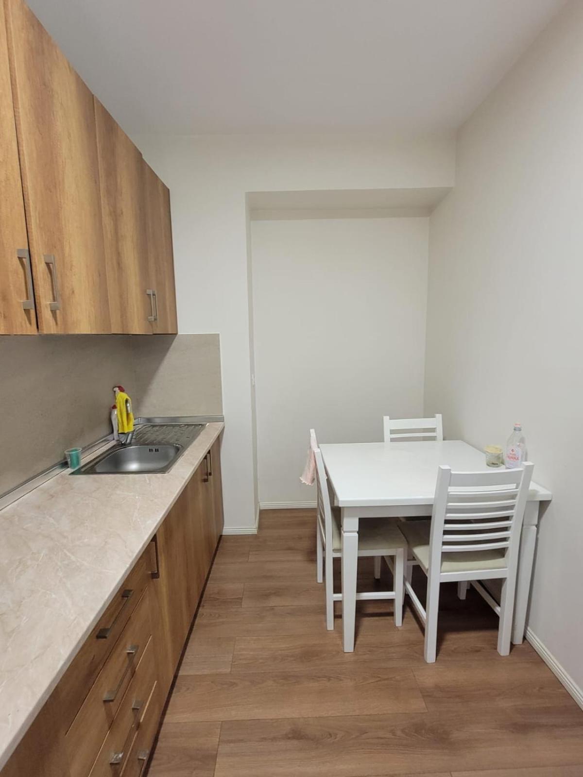 Apartmán Ajla Komuna Apartament Tirana Exteriér fotografie